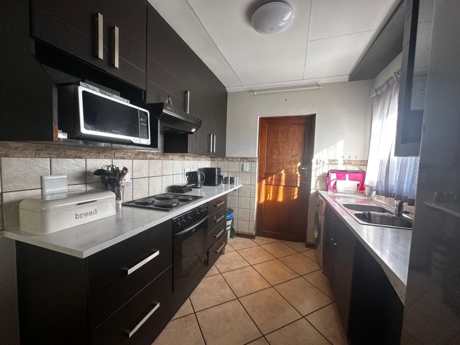 3 Bedroom Property for Sale in Hillside Free State